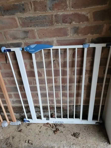 Photo of free Lindam stairgate (Speldhurst TN3) #1