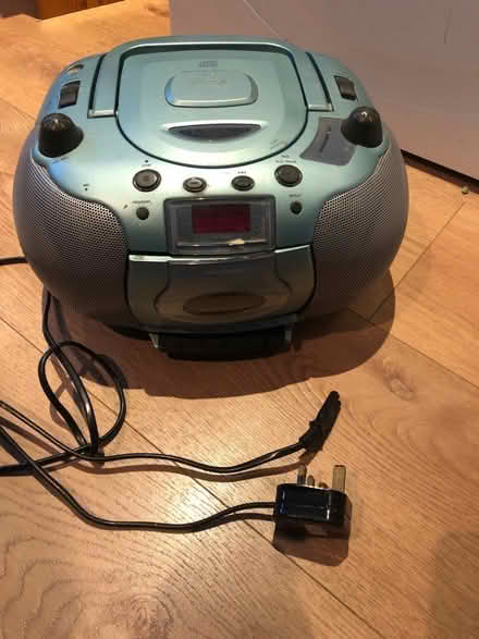 Photo of free Cd player (HP22 Wendover) #1