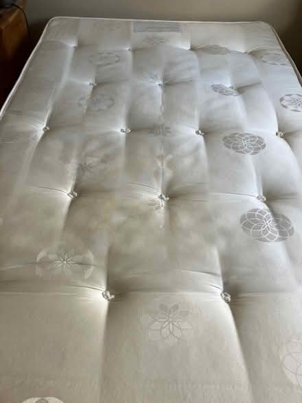 Photo of free Bed (Beaconsfield HP9) #2