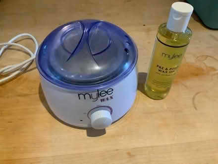 Photo of free Electric wax kit + oil (Widcombe) #1