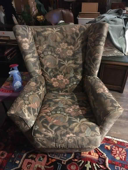 Photo of free Fitted cover for armchair (Mill Hill NW7) #2