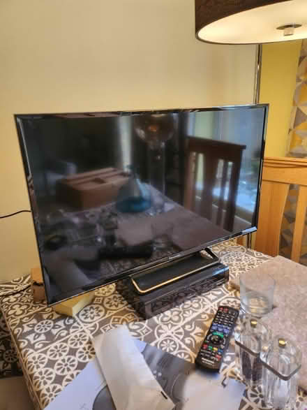 Photo of free 32" Panasonic TV - works perfectly (Emsworth) #1