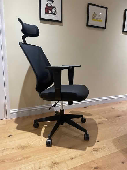 Photo of free Office chair - needs gas cylinder (Lindfield) #1