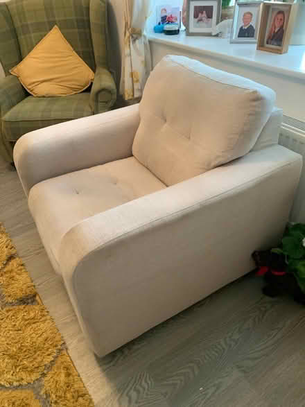 Photo of free Cream arm chair (Hoddesdon) #1
