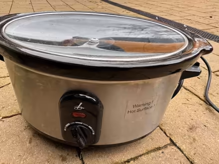 Photo of free Lakeland slow cooker (Marshalswick AL4) #1