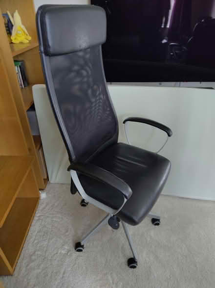 Photo of free 3 office chairs, good condition CR5 (Hooley CR5) #2