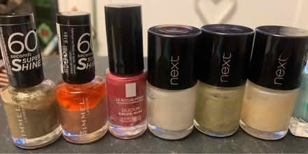 Photo of free Makeup and mirrors (KT10) #3