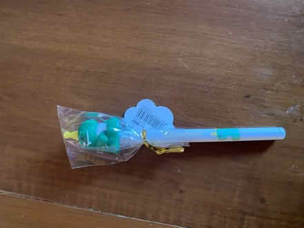 Photo of free Fun daisy and dinosaur pens (Watertown) #4
