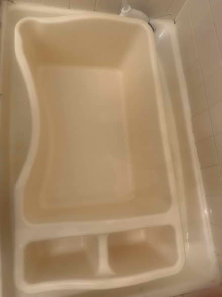 Photo of free Extra Large Litter Box (Reston) #1