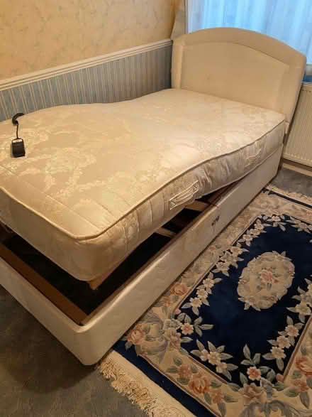 Photo of free 3ft electric mobility bed (Upper Parkstone BH12) #3