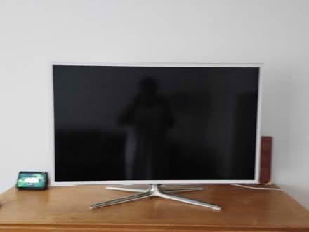 Photo of free 40 inch Samsung smart TV (Sevenoaks) #1