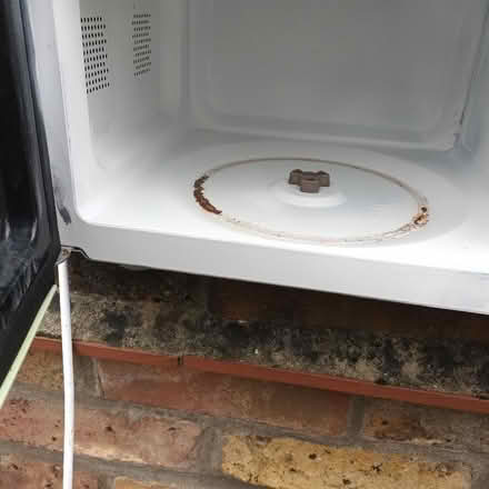 Photo of free Microwave (Catford South SE12) #1