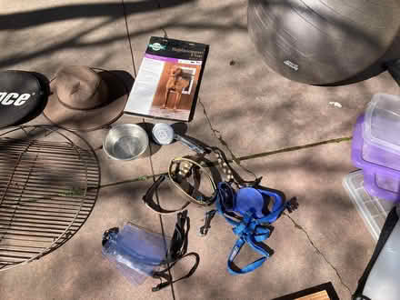 Photo of free Random garage clean out items (Crescent Park, Palo Alto) #4