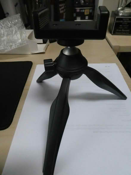 Photo of free Miniature tripod (Grange CH48) #1