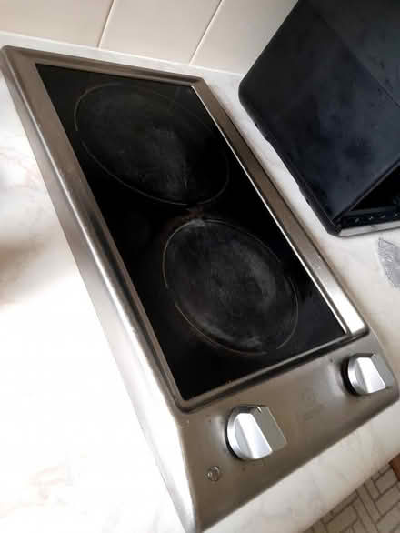 Photo of free Indesit compact electric hob (Enfield EN2) #3