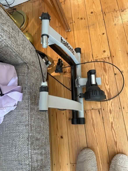 Photo of free Halfords bike turbo trainer (Warwick (Nelson Lane) CV34) #1