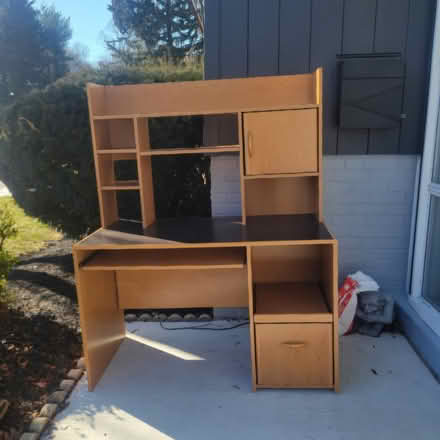 Photo of free Computer Desk/Hutch System (Springfield) #1