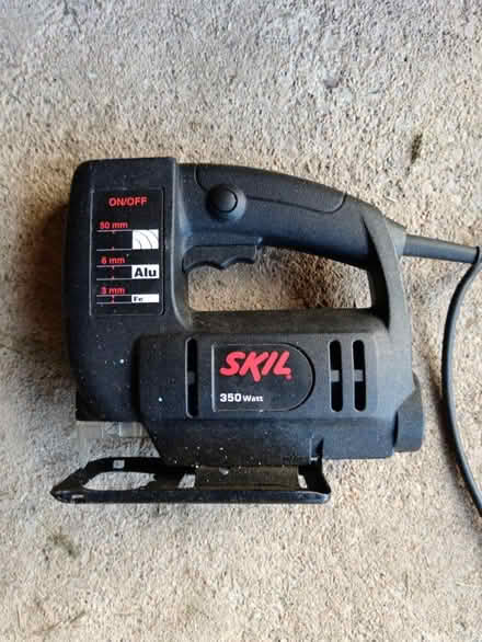 Photo of free Small handheld electric jigsaw (OX14) #2