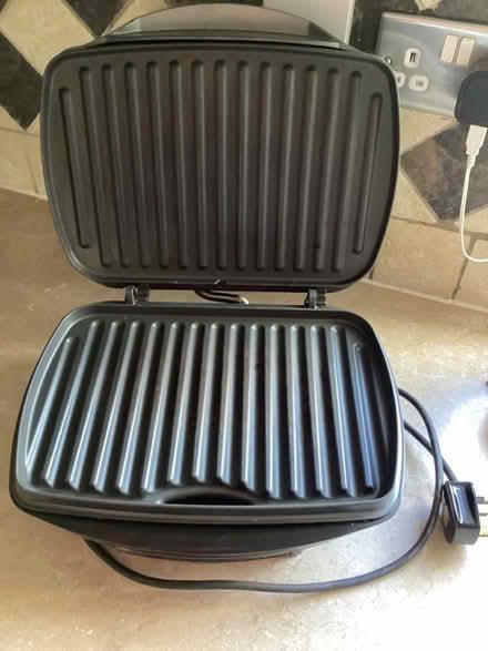 Photo of free Large electric grill (Wickford) #2
