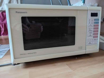 Photo of free Panasonic Microwave with grill (Hazlemere HP15) #1