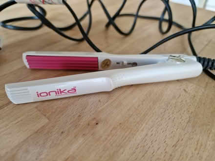 Photo of free Mini hair Crimpers (Cheam SM3) #2