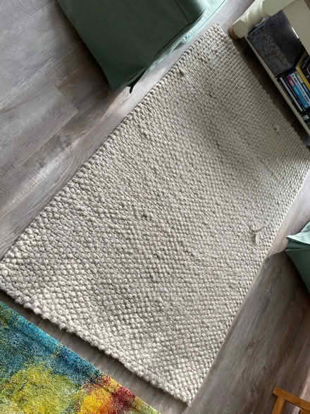 Photo of free Rug (HP10 flackwell heath) #1
