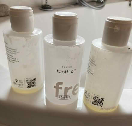 Photo of free resealable 125 ml plastic containers (Malvern Link WR14) #1