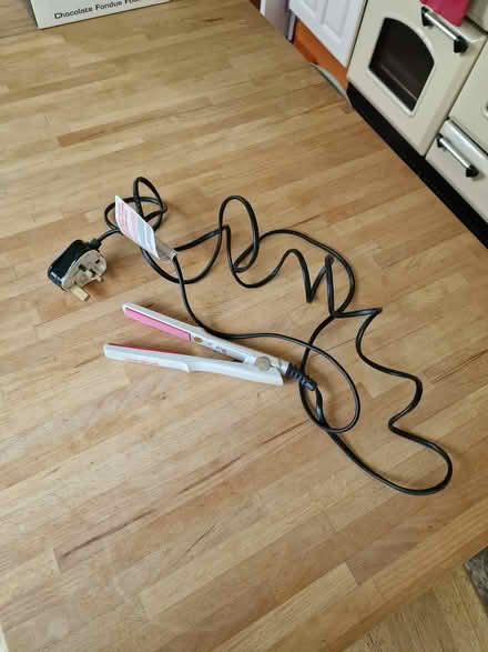 Photo of free Mini hair Crimpers (Cheam SM3) #4