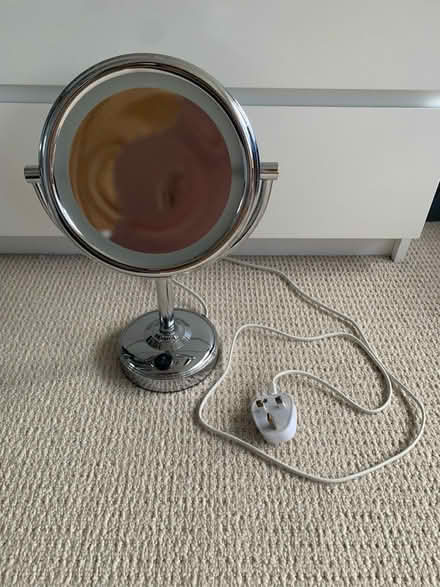 Photo of free Magnifying dressing table mirror (CR0) #1