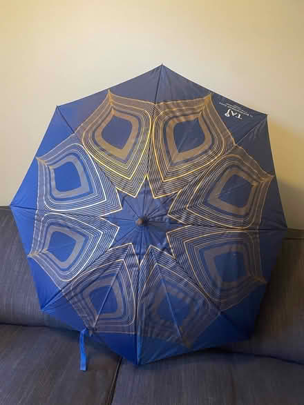 Photo of free Umbrella (B) (E10) #4