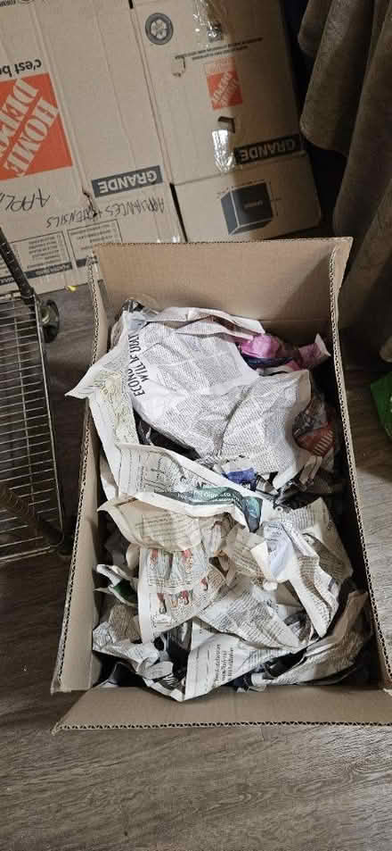 Photo of free Moving boxes & newpaper packing (little italy) #4