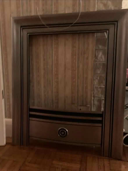 Photo of free Valor Electric Fire Model 844 Regalia + Remote (Anerley SE19) #4