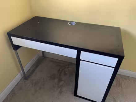 Photo of free IKEA desk (SL6 Taplow) #2