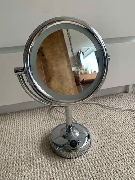 Photo of free Magnifying dressing table mirror (CR0) #2