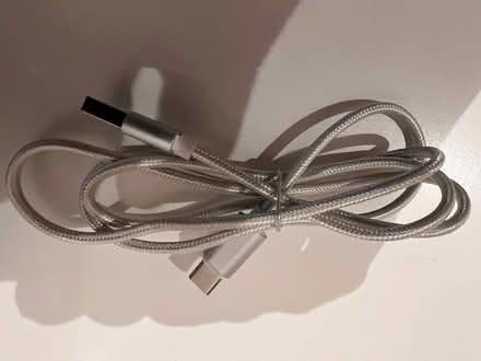 Photo of free iPod connector (Erin Mills Parkw) #1