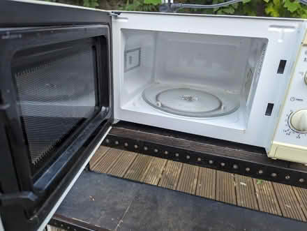 Photo of free Microwave oven (HA4, Ruislip) #3