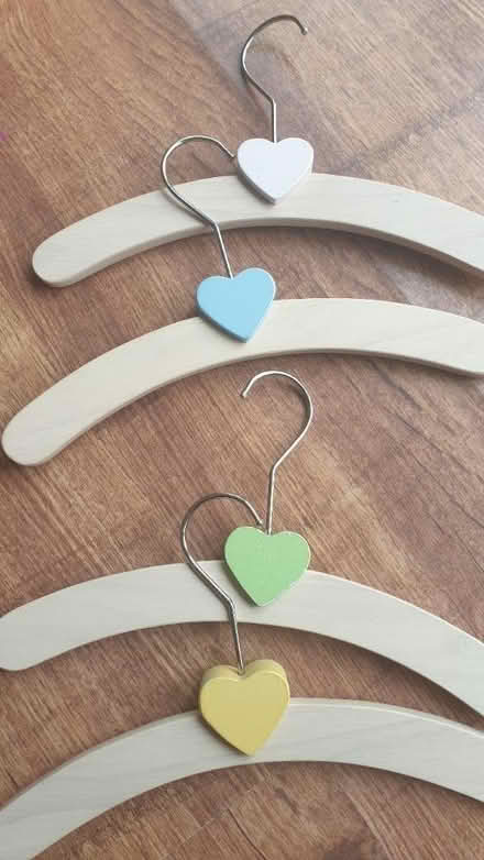 Photo of free Kids hangers (TW7) #1