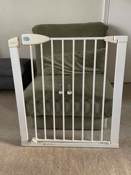 Photo of free Baby gate (RH2 Reigate) #1