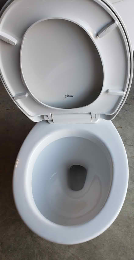 Photo of free American Standard Toilet (East Bradford, West Chester PA) #4