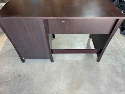 Photo of free Desk (Hilliard/UA) #3