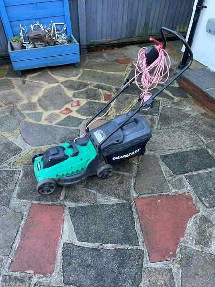 Photo of free Lawnmower - still works (DA15) #1
