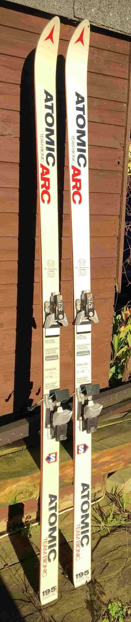 Photo of free Atomic Arc 195 Skiis (Irby CH61) #2