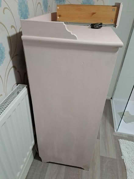Photo of free Chest of drawers (Ashwood Park CW9) #1