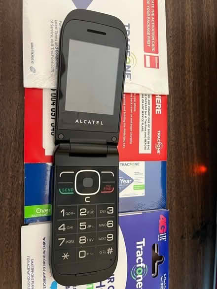 Photo of free TRACFONE flip phone (Pepperell) #1