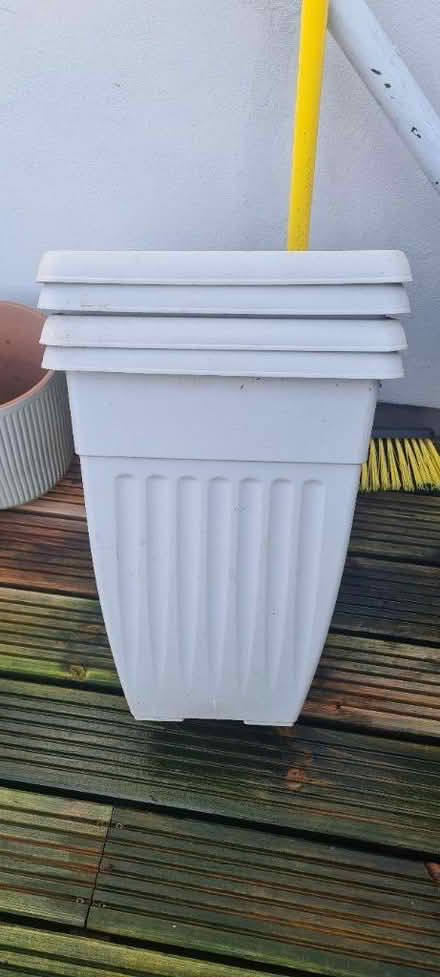 Photo of free Outdoor pots (L4) #2