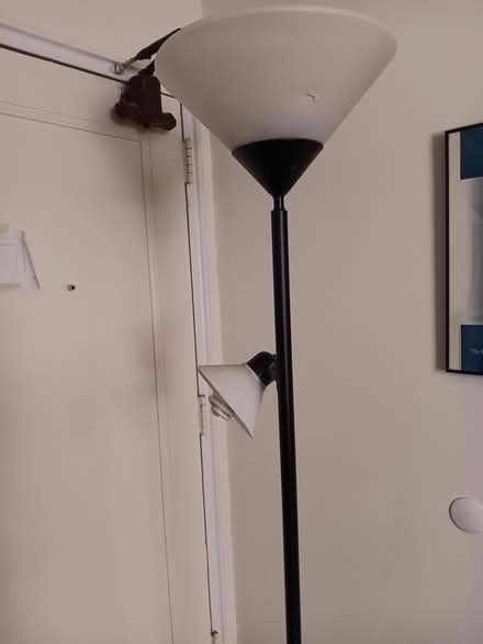 Photo of free Floor lamp (Columbia Heights) #2