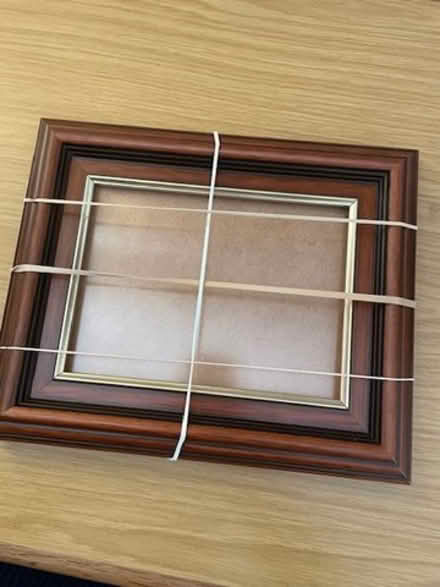 Photo of free 8 x 6" hanging photo frame (The Hockering GU22) #1