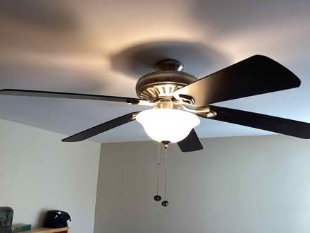 Photo of free Ceiling fan (Watertown/Waltham/Belmont line) #1