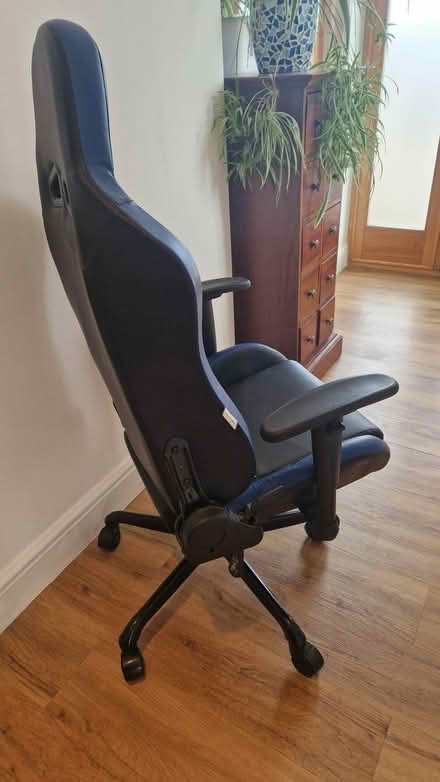 Photo of free Gaming desk chair (Merry Hill WD23) #1