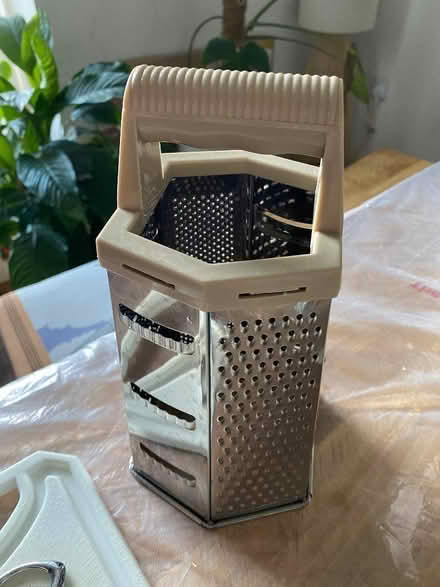 Photo of free Kitchenware - wine glass, corkscrew, grater (Southwark SE1) #4